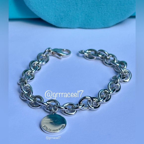 AUTH Tiffany & Co. bracelet w/ rare Lexicon giftbox charm🎁 - Picture 5 of 17
